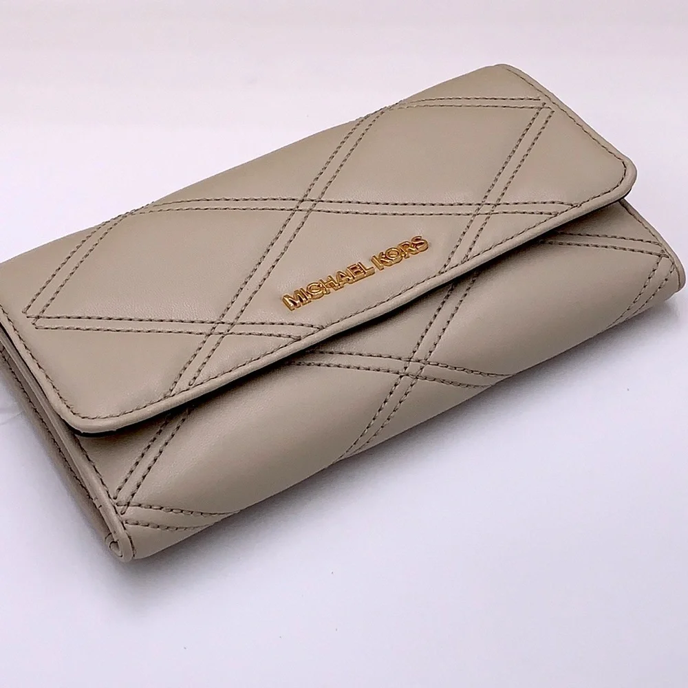 MICHAEL KORS JET SET TRAVEL LARGE TRIFOLD WALLET LIGHT SAND COLOR NWT